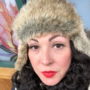 Meet your Posher, Janeide